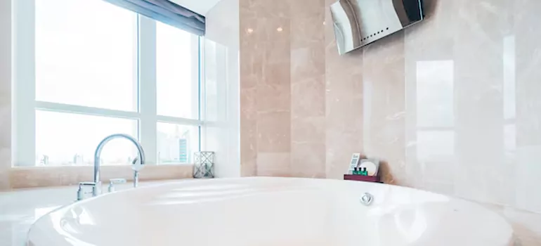 Bathroom Window Coverings in Oakleaf Plantation, FL