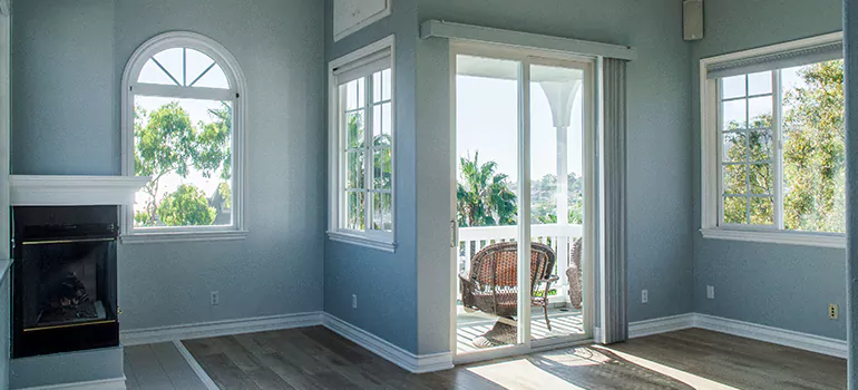 Glass Door Repair in Oakleaf Plantation, FL