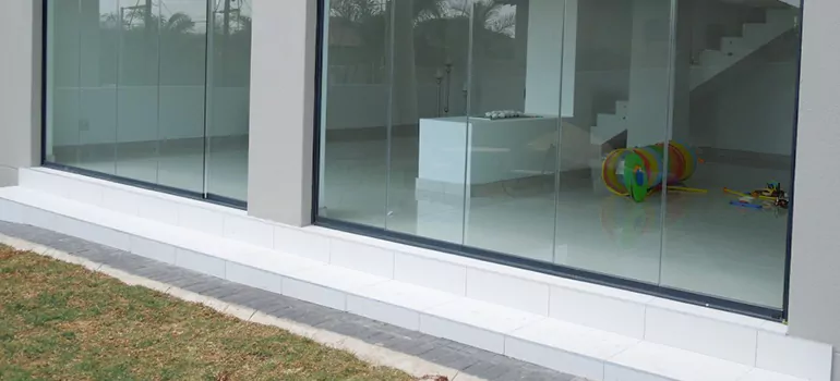 Hurricane Windows Palm Beach Services in Oakleaf Plantation, FL