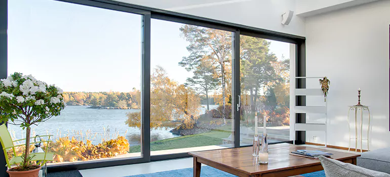 House Window Crank Repair in Oakleaf Plantation, FL