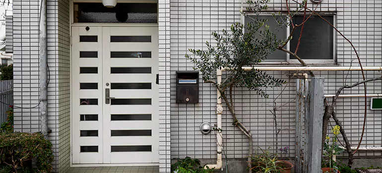 Custom Louvre Doors in Oakleaf Plantation, FL